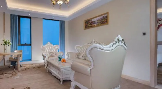 Люкс Deluxe Vienna International Hotel (Chongqing Changshou High-speed Railway Station)