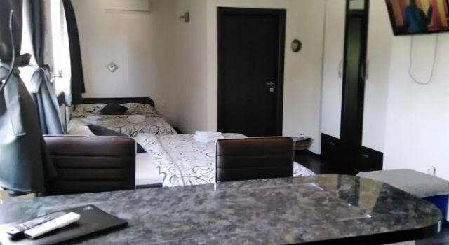 Студия Deluxe с балконом Guest House First Stop