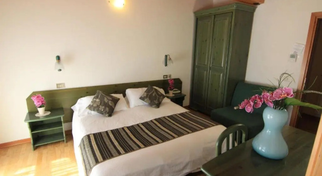 Трёхместный номер Standard Albergo Ristorante Cacciatori