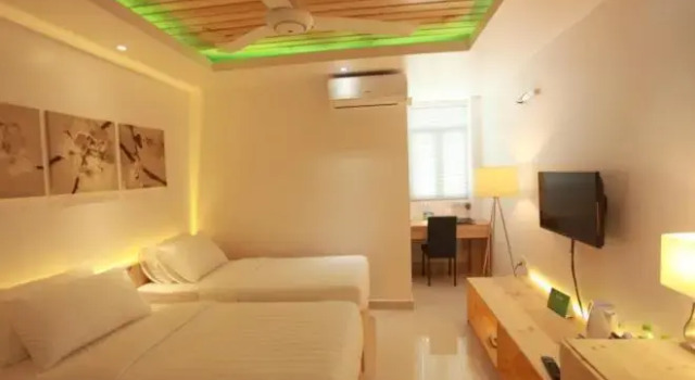 Двухместный номер Superior PINE LODGE MALDIVES