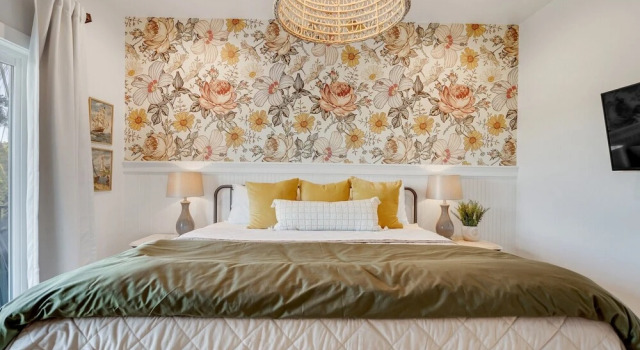 NEW Gorgeous Home With Hot Tub 5min From the River, Book Hotel Sattler USA