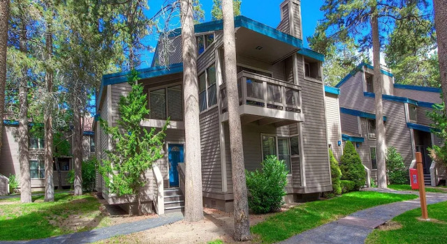 Bear Lake Hideaway by Lake Tahoe Accommodations, Забронировать Апартаменты/квартира Апартаменты Саут-Лейк-Тахо, рядом с Bijou Golf Course, Апартаменты/квартира