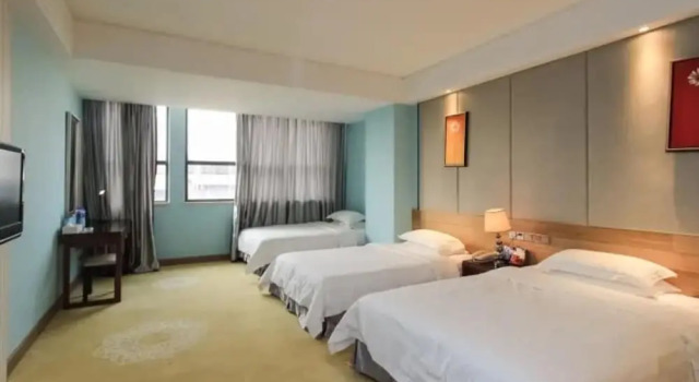 Семейный номер Standard Guangzhou Superior Hotel