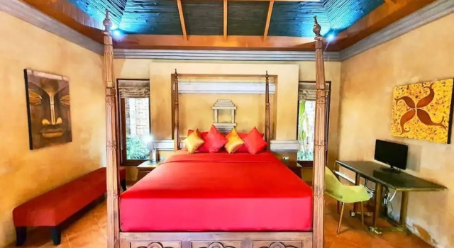 Balinese Pool Villa in Rawai