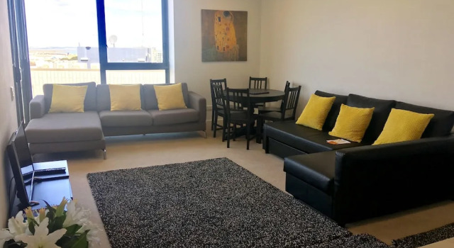 Апартаменты с 2 комнатами с балконом и с видом на реку Panoramic views in luxurious brand new apartment
