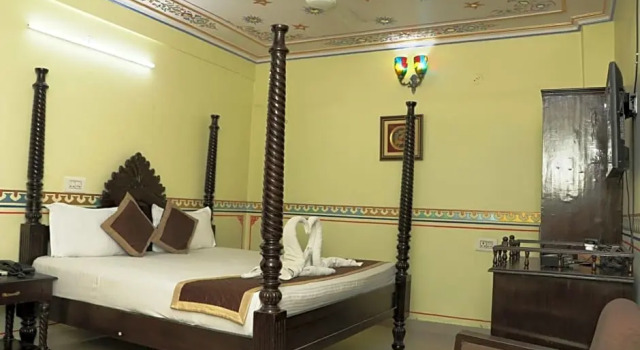 Двухместный люкс Hotel Vaishnavi
