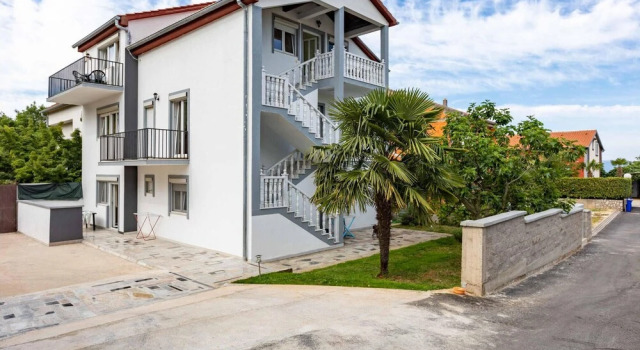 Nice Apartment in Marsici With Wifi and 1 Bedrooms