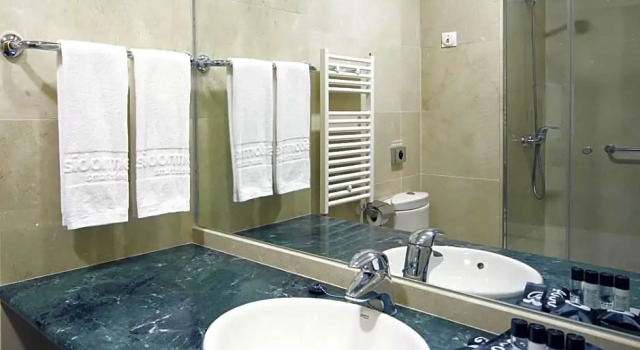 Полулюкс Standard B&B HOTEL Madrid Aeropuerto T4