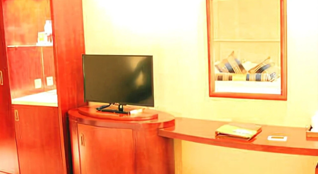 Guandong Business Hotel, Rezervovat Hotel Čchang-čchun 