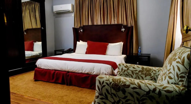 Люкс The GuestHouse