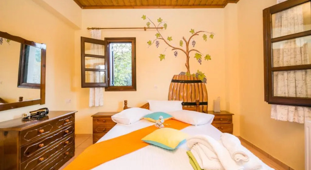 Niriides Apartment, Book Apartment Mouresi 