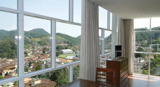 Люкс Hotel Petropolis Inn