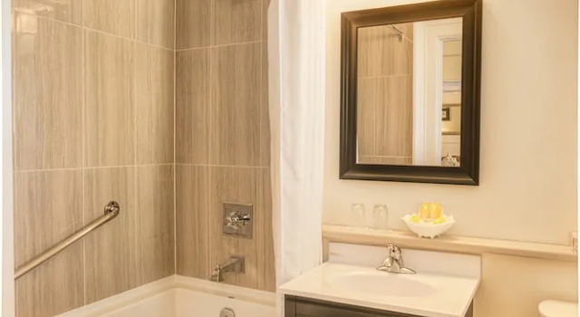 Двухместный номер Deluxe The Inn at the Union Club of British Columbia