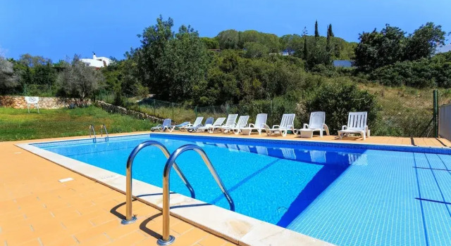 Outra Vez Spacious Apartment 5 Minute Walk From, Забронировать Апартаменты/квартира Апартаменты Карвоэйру, рядом с Praia do Vale Covo, Апартаменты/квартира