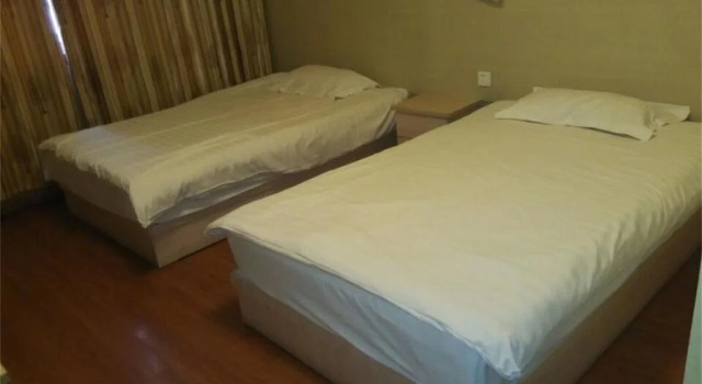 Jining Jingjiang Inn