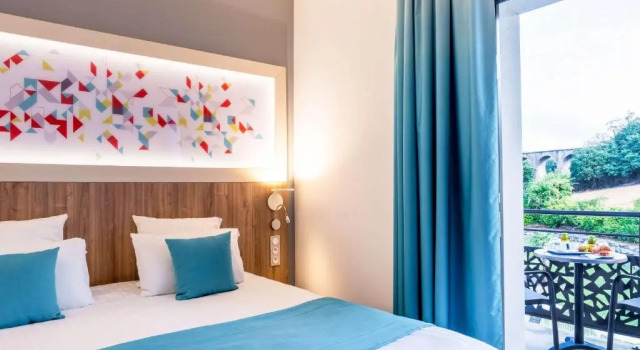 Standart oda Brit Hotel Figeac