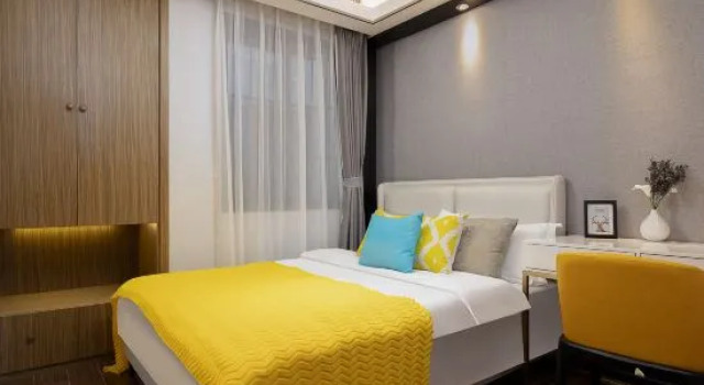 Четырёхместный люкс с 2 комнатами с балконом и с видом на море The Mediterranean Bay Vacation Apartment (Yemeng Promenade in Sanya Bay