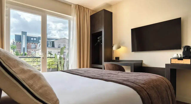 Двухместный номер Standard с видом на сад The Originals Boutique, Hôtel 3 étoiles Les Coulisses du Théâtre, Saint-Quentin