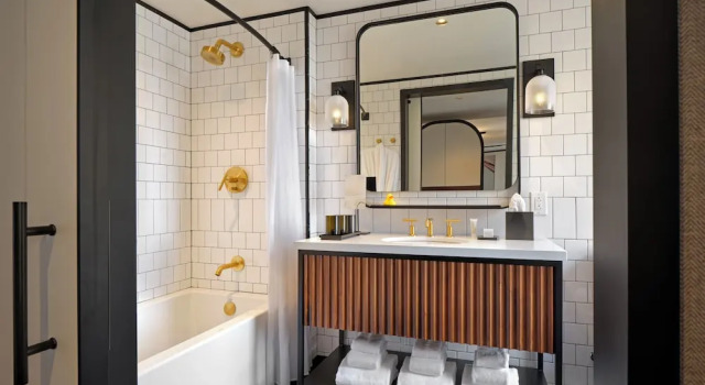 Четырёхместный номер Luxury 21c Museum Hotel St Louis