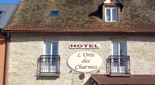 L'Orée des Charmes, Rezervovat Hotel Blaisy-Bas Côte-d'Or