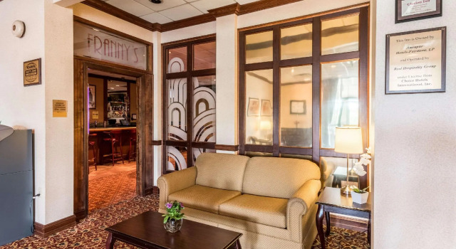 Suburban Extended Stay Hotel, Buchen Sie Hotel White Hall 