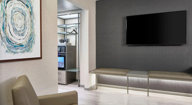 Двухместный люкс AC Hotel by Marriott Austin Hill Country