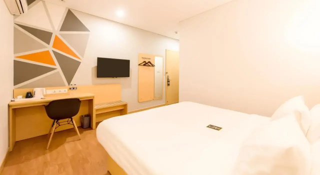 Двухместный номер Deluxe Juno Jatinegara Jakarta