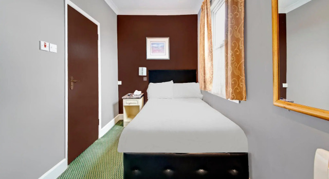 Двухместный номер Standard OYO Bostons Manor Hotel, Hanwell London