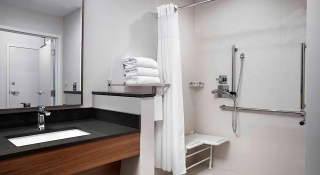 Четырёхместный номер Standard Fairfield Inn & Suites By Marriott Lewisburg
