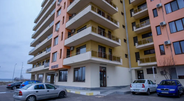 Summerland Apartment, Varaa Huoneisto Hotellit Mamaia-Sat pysäköinnillä, Pysäköinti