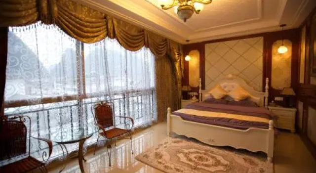 No.8 Hotel