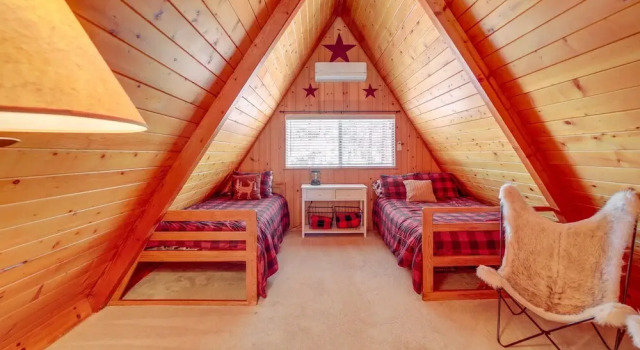 Коттедж Pet-friendly Arizona Cabin - Fire Pit, Near Skiing