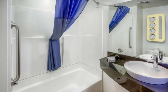 Четырёхместный номер Standard Motel 6-Headingley, MB - Winnipeg West