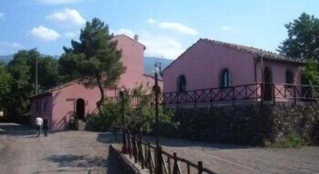 Agriturismo Borgo San Nicolao, Book Hotel Randazzo Etna