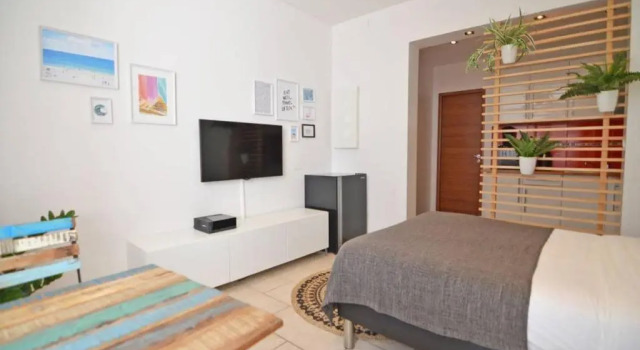 Gascogne, Studio confortable- centre-ville- 5 min de la plage - Wifi, Prenota Appartamento Hotel a Aquitania con parcheggio, Parcheggio