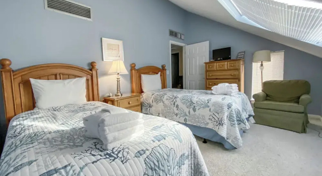 2252 Heritage Villas at The Sea Pines Resort, Забронировать Курортный отель Отели Хилтон-Хед-Айленд с парковкой, рядом с Stan Smith Tennis Academy, Парковка