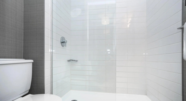 Четырёхместный номер Standard Sandman Hotel Vernon