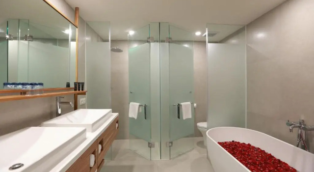 Suite ILLIRA Hotel Banyuwangi