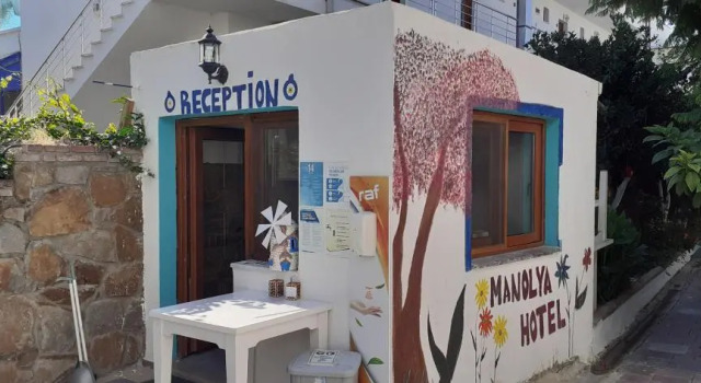 Manolya Hotel