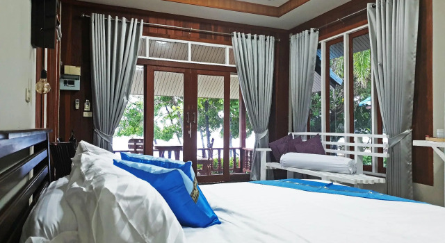 Бунгало Deluxe Haad Tian Beach Resort Koh Phangan