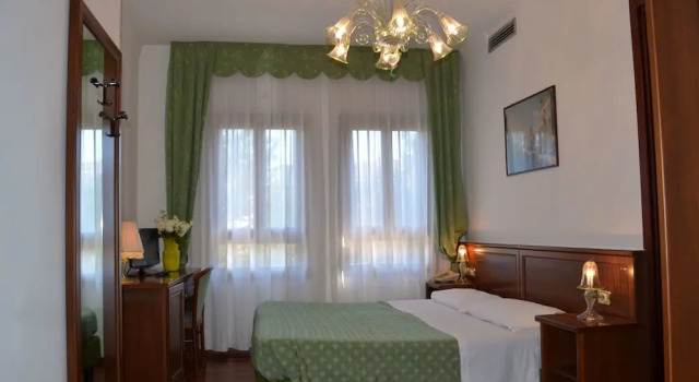 Трёхместный номер Standard Hotel Villa Cipro