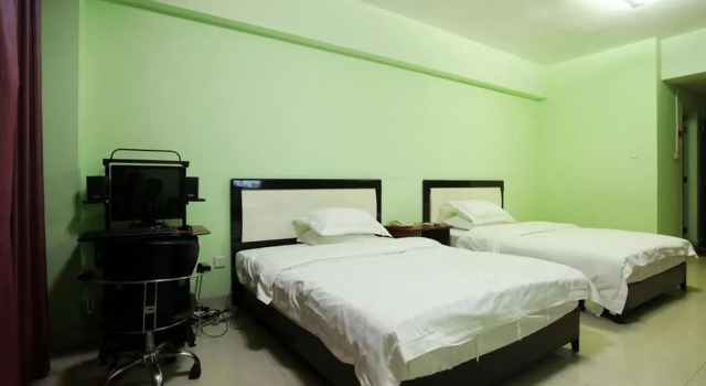 Taohuayuan Apartment Hotel- Nanning, Rezerwuj Apartament Hotele w Nanning z parkingiem, Parking