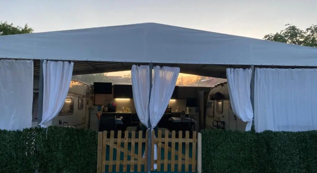 Sunny House Caravans, Buchen Sie Campingplatz Camping & Glamping in Oblast Burgas, Campingplatz