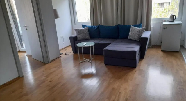 Апартаменты Modern Living Apartments