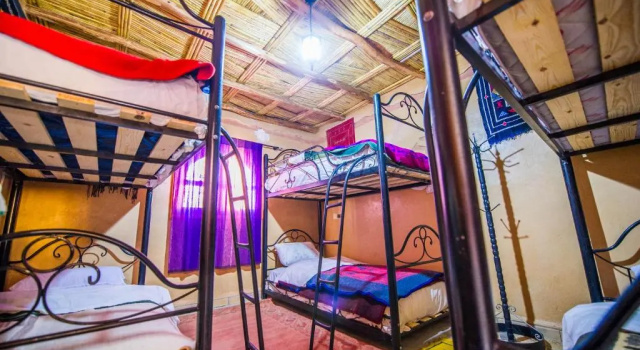 Кровать в общем номере Dar Tiwira - Hostel