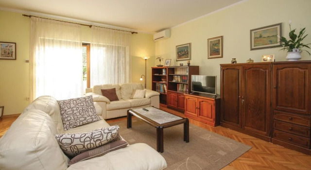 Stunning Home in Medulin With Wifi and 4 Bedrooms