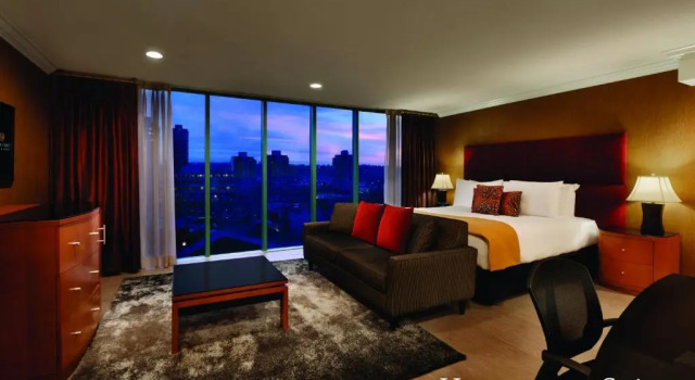 Люкс Executive Suites Hotel & Conference Center, Metro Vancouver