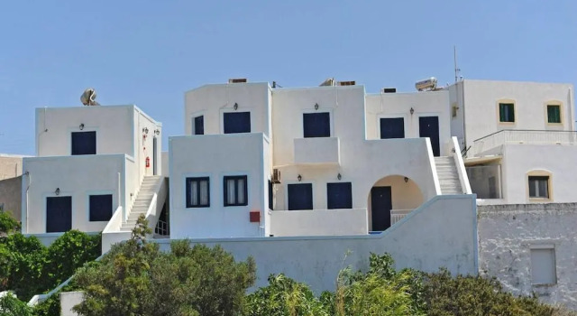 Morfeas Hotel, Забронировать Отель Плака Милос, рядом с Панагия Турлиани