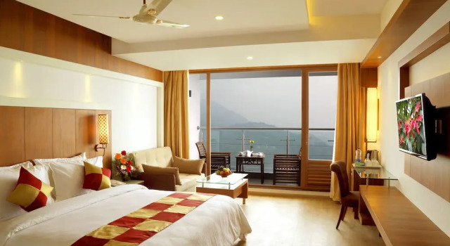 Номер Premium Plum Judy - The Leisure Hotel