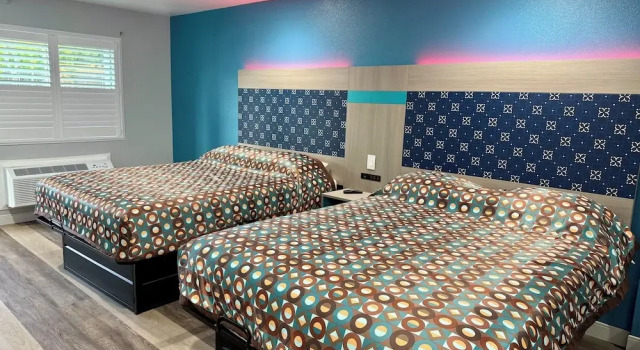 Royale Inn Motel, Забронировать Мотель Мотели Роузмид, Мотель